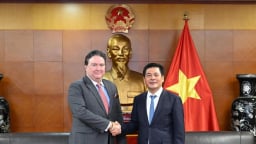 Đại sứ Knapper: Chính sách thương mại mới của Mỹ 'không nhằm gây phương hại tới các nước đối tác'