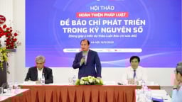 'Cần tháo gỡ các điểm nghẽn cho kinh tế báo chí'