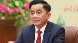 Bộ Chính trị: Nghiêm cấm tác động, can thiệp sắp xếp nhân sự khi sáp nhập