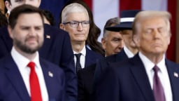 Năm 2025 đầy khó khăn của Apple, bài kiểm tra lớn nhất của Tim Cook