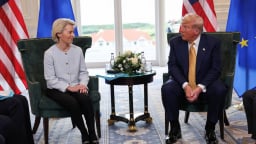 EU đã phải nhượng bộ gì để đạt thỏa thuận thương mại với Mỹ?
