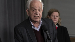 Đại sứ John McCallum: 'Sẽ thật tuyệt nếu Mỹ bỏ yêu cầu dẫn độ bà Mạnh Vãn Chu'