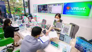 Tin IPO giúp 2 cổ phiếu ngân hàng lập đỉnh mới