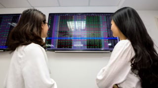 ‘VN-Index chưa xác lập xu hướng tăng điểm trong ngắn hạn’