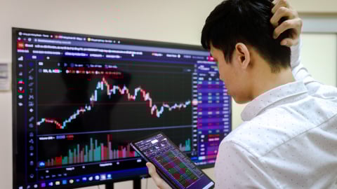Nhà đầu tư không nên FOMO khi VN-Index tiếp cận vùng 1.600 điểm