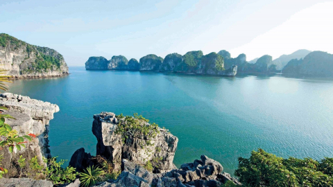 Quảng Ninh xem xét triển khai hệ thống cảnh báo dông, lốc trên Vịnh Hạ Long và Bái Tử Long