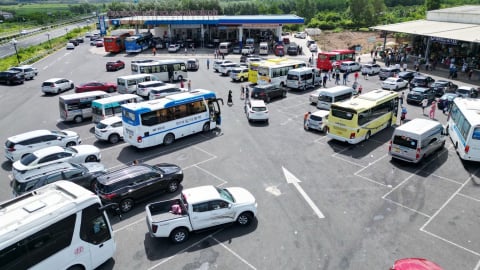 Lo 'vỡ tiến độ' trạm dừng nghỉ trên cao tốc