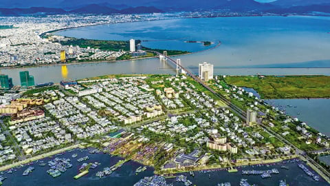 Khu thương mại tự do: 'Cú hích' cho tăng trưởng