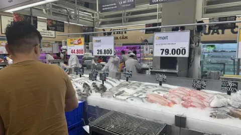 Nghịch lý thủy sản xuất khẩu khó bán nội địa