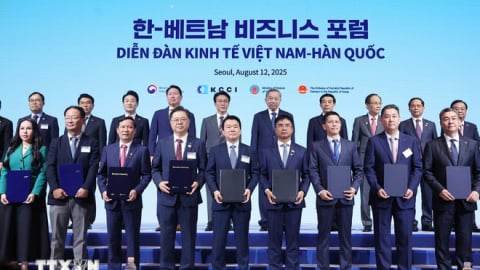 Tổng Bí thư Tô Lâm và Thủ tướng Hàn Quốc chứng kiến Lễ trao các thỏa thuận hợp tác 