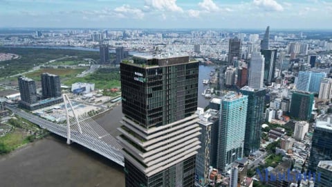 Có gì ở Saigon Marina IFC - một trong 3 tòa tháp cao nhất Việt Nam?