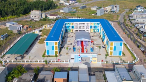 Hòa Phát bàn giao ngôi trường trị giá 42 tỷ đồng cho tỉnh Quảng Ngãi