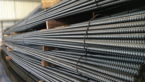Giá thép tăng 2 lần trong 3 tuần