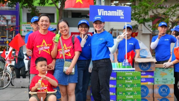 Vinamilk hòa cùng niềm vui của ngày hội Thống nhất Non sông