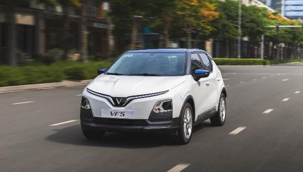 VinFast VF 5 thay đổi định nghĩa về chiếc xe đầu tiên trong đời