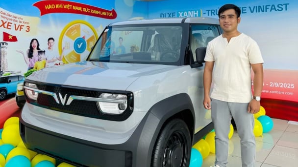 Ba lần từ chối cuộc gọi, khách đặt xe Xanh SM sốc vì… trúng luôn ô tô