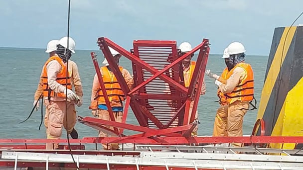 EVNNPT tăng cường lực lượng, tiếp sức cho Dự án cấp điện ra Côn Đảo