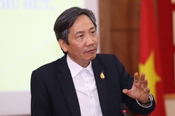 Nguyên Thứ trưởng Bộ Nội vụ: Không nên khuyến khích công chức viết đơn xin thôi việc