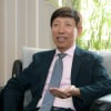 Đầu tư nước ngoài: Đã đến lúc phải “đi bằng hai chân” 