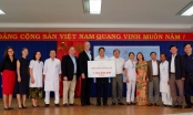 Khu nghỉ dưỡng phức hợp Hoiana trao tặng thiết bị cho 2 trung tâm Y tế tỉnh Quảng Nam