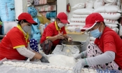 Đặc sản Đà Nẵng hút khách dịp Tết, công nhân xuyên ca để kịp giao hàng
