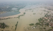 Huyện ngoại thành Hà Nội chìm trong biển nước nhìn từ flycam