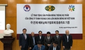 Công ty Hàn Quốc tặng 800 kg đông trùng hạ thảo cho Liên đoàn Bóng đá Việt Nam