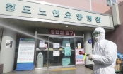Số ca nhiễm COVID-19 tại Hàn Quốc tăng lên gần 1.600 người