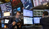Dow Jones giảm 1.300 điểm, S&P 500 mất 5% trong lần thứ tư tạm ngừng giao dịch
