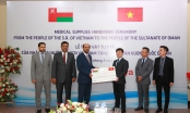 Việt Nam gửi tặng vật tư y tế đến người dân Oman