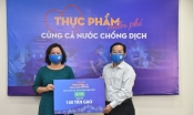 Van Phuc Group ủng hộ 100 tấn gạo, 2.000 bộ quần áo bảo hộ chống dịch COVID-19