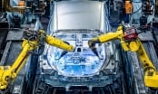 Các hãng xe quốc tế ‘đua’ sản xuất pin ô tô điện với quy mô lớn