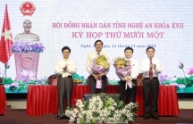 Ông Hoàng Nghĩa Hiếu và Bùi Đình Long được bầu làm Phó chủ tịch UBND tỉnh Nghệ An