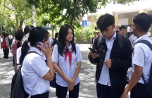 Học sinh ở Đà Nẵng vẫn đi học bình thường trong ‘cơn bão dịch’