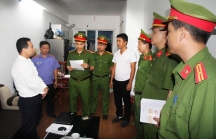 Bắt cán bộ Ban Dân tộc tỉnh Nghệ An tham ô tài sản