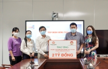 Tập đoàn Hưng Thịnh trao tặng 2 tỷ đồng cho HCDC TP.HCM hỗ trợ phòng, chống dịch COVID-19