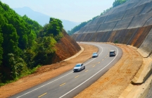 Cho ô tô các loại lưu thông trên cao tốc La Sơn – Túy Loan