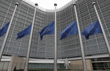 EU phân bổ khoản tiền đầu tiên từ quỹ phục hồi 750 tỷ euro cho các nước thành viên