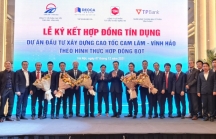 Ký kết hợp đồng tín dụng dự án đầu tư xây dựng cao tốc Cam Lâm - Vĩnh Hảo