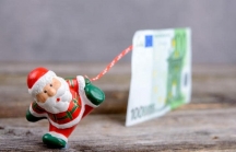Vì sao nên tặng tiền thay vì tặng quà vào dịp Giáng sinh?
