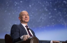 Tài sản Jeff Bezos vượt 100 tỷ USD sau Black Friday