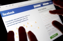 Tại sao các thay đổi trong giao diện mới khiến cổ phiếu Facebook suy giảm?
