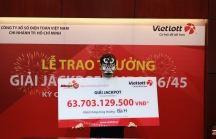 Hơn một năm mua vé liên tục, nữ khách hàng trúng giải Jackpot hơn 63 tỷ đồng