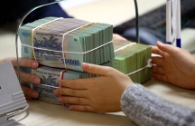 Hoãn xử vụ hơn 50 tỉ đồng tiết kiệm ở Eximbank 'bốc hơi'