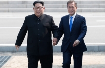 Phát biểu khai mạc Thượng đỉnh liên Triều, Tổng thống Hàn Quốc gọi ông Kim Jong-un là 'đồng chí Kim'