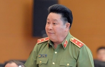Trung tướng Bùi Văn Thành từng đề nghị cấp hộ chiếu ngoại giao, tự ý ký quyết định cho Vũ 'nhôm' đi nước ngoài