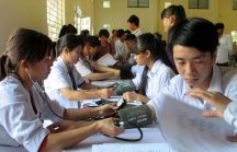 Nhà nước hỗ trợ 30% tiền BHYT cho học sinh sinh viên