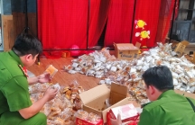 Thu giữ 2.000 bánh trung thu không rõ nguồn gốc ở Hà Nội