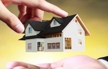 Chính phủ yêu cầu kiểm soát tín dụng vào bất động sản