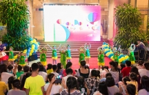 Nam A Bank mang 'Ánh trăng yêu thương' đến trẻ em nhân dịp Trung thu